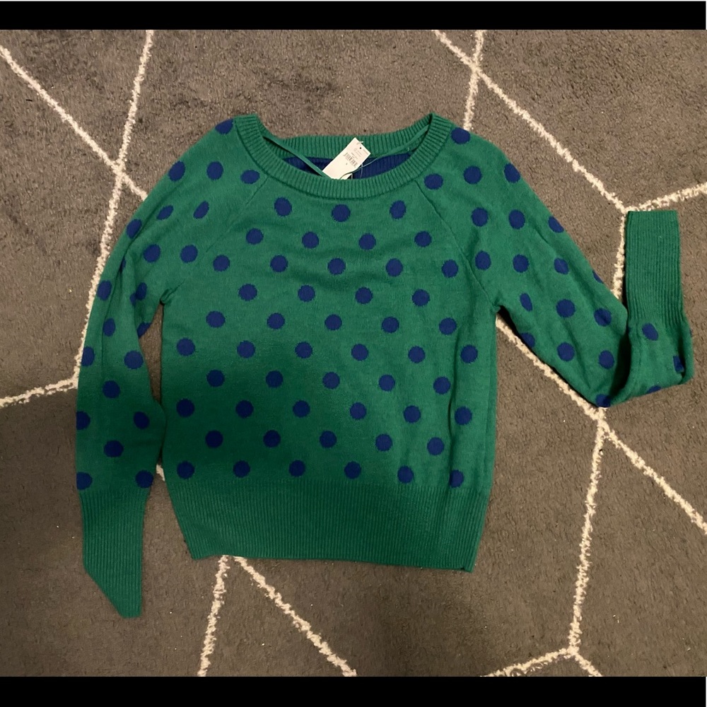 Abordable short polka dot sweater! NWT